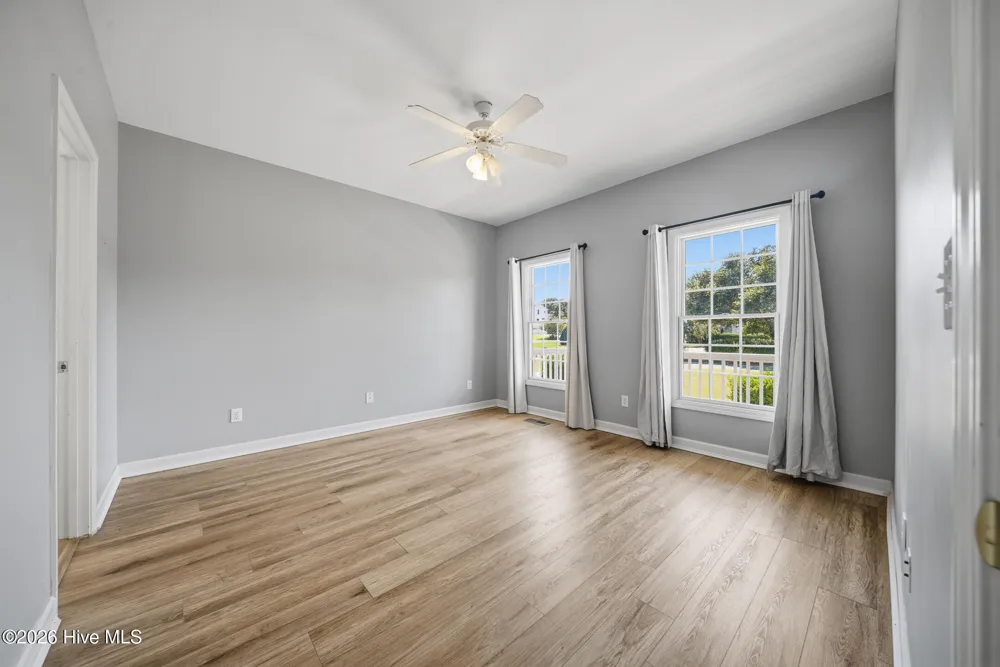 117 Middle Point Road Hampstead, NC 28443
