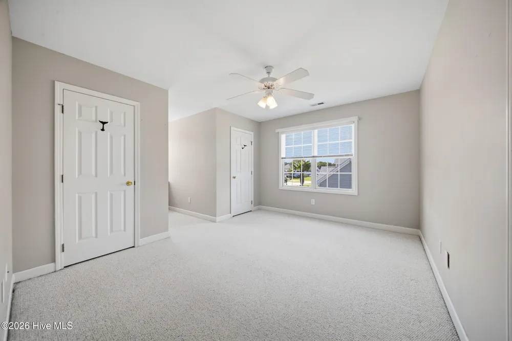 117 Middle Point Road Hampstead, NC 28443