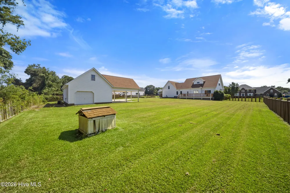 117 Middle Point Road Hampstead, NC 28443