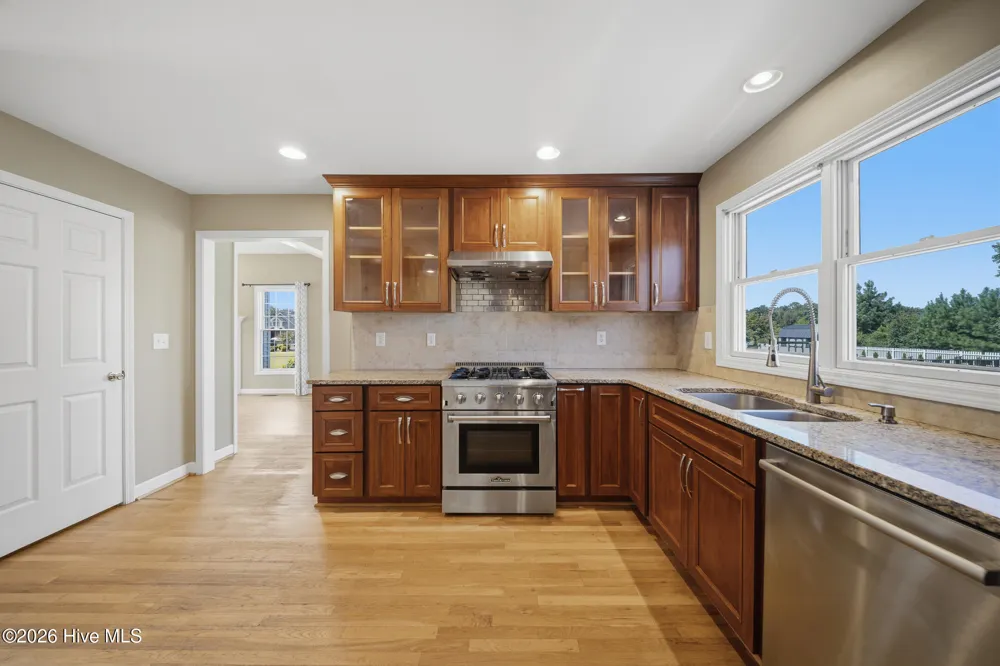 117 Middle Point Road Hampstead, NC 28443