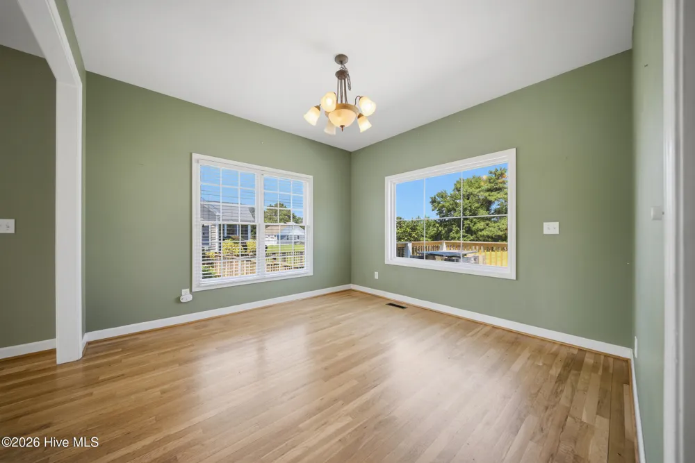 117 Middle Point Road Hampstead, NC 28443