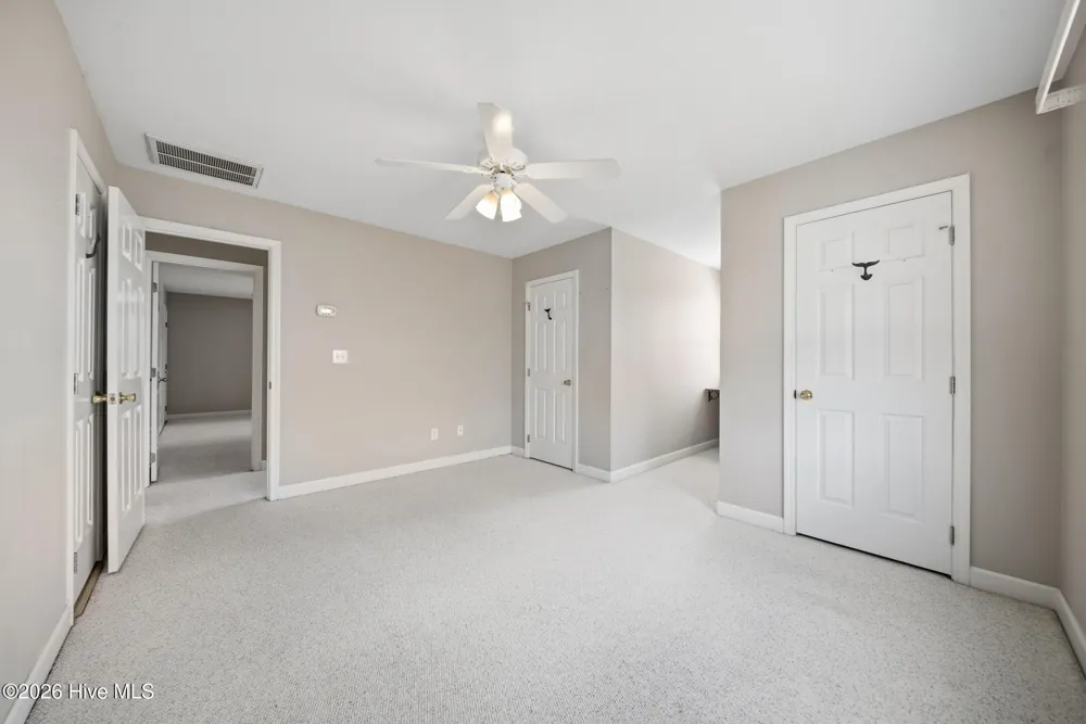 117 Middle Point Road Hampstead, NC 28443