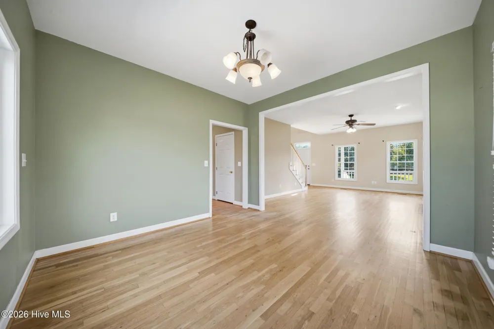 117 Middle Point Road Hampstead, NC 28443