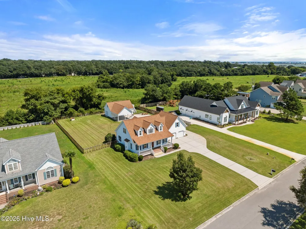 117 Middle Point Road Hampstead, NC 28443