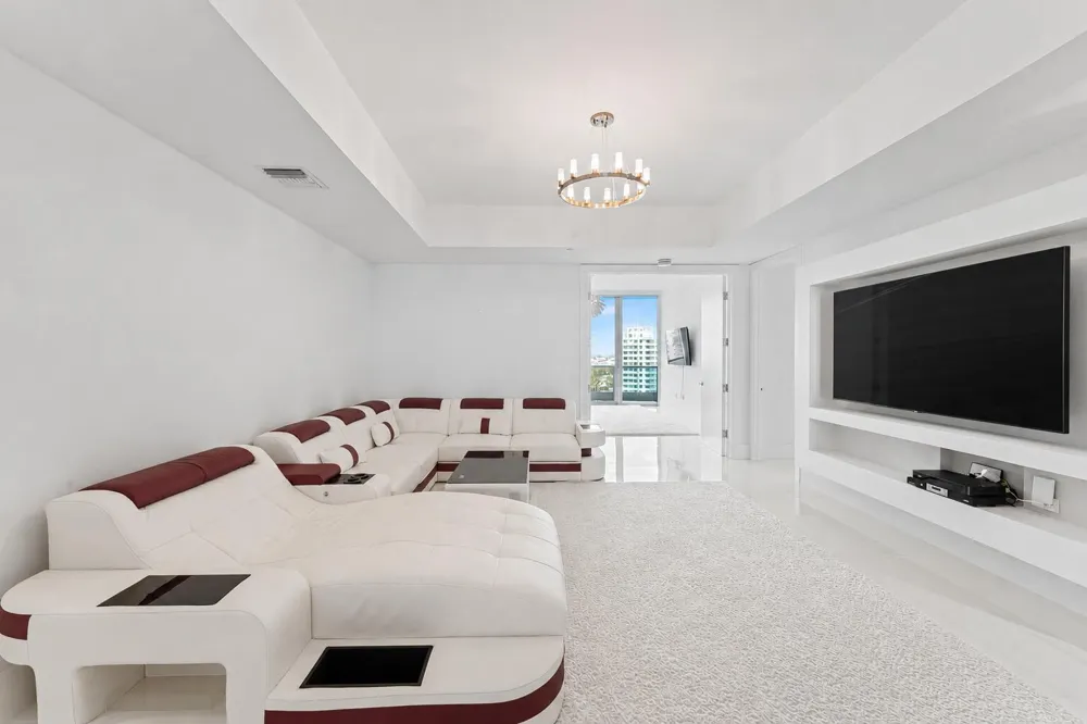 5959 COLLINS AVENUE #1203 Miami Beach, FL 33140