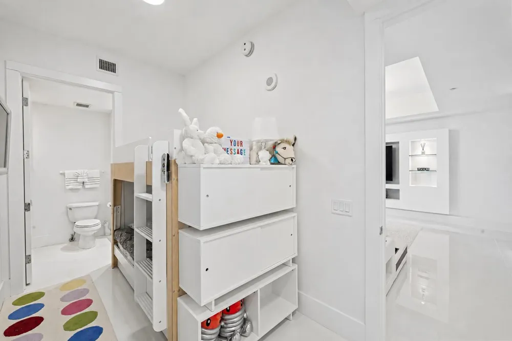 5959 COLLINS AVENUE #1203 Miami Beach, FL 33140