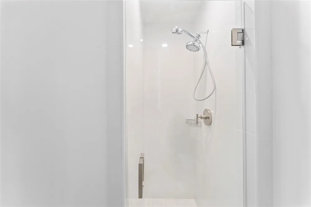 5959 COLLINS AVENUE #1203 Miami Beach, FL 33140