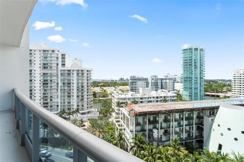 5959 COLLINS AVENUE #1203 Miami Beach, FL 33140