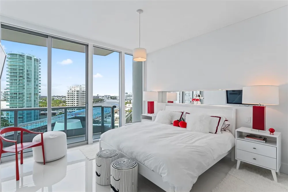 5959 COLLINS AVENUE #1203 Miami Beach, FL 33140