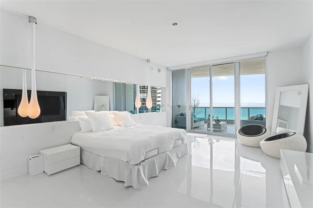 5959 COLLINS AVENUE #1203 Miami Beach, FL 33140