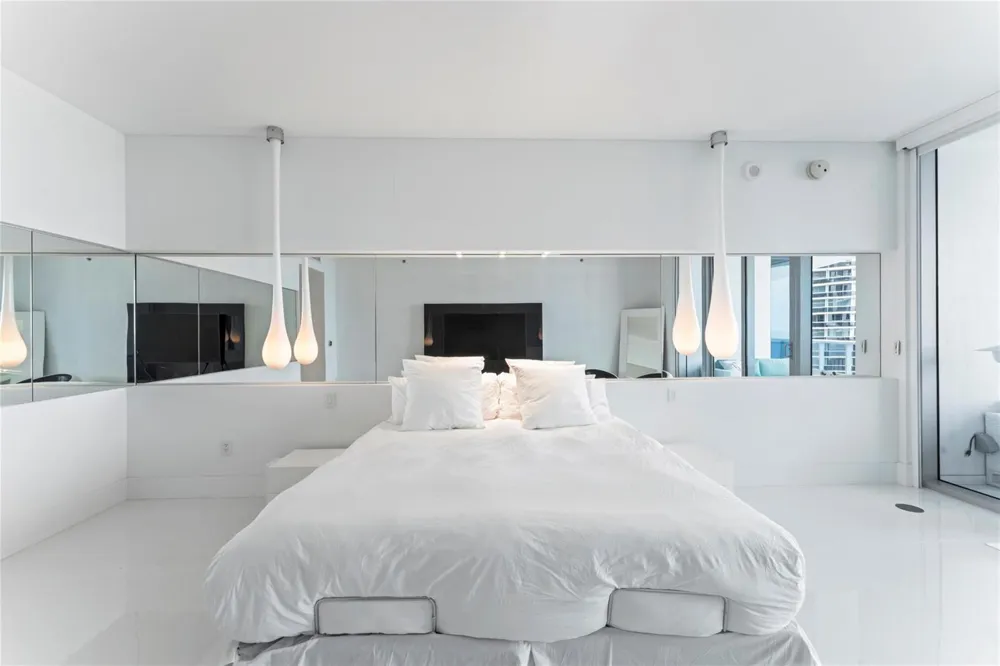5959 COLLINS AVENUE #1203 Miami Beach, FL 33140