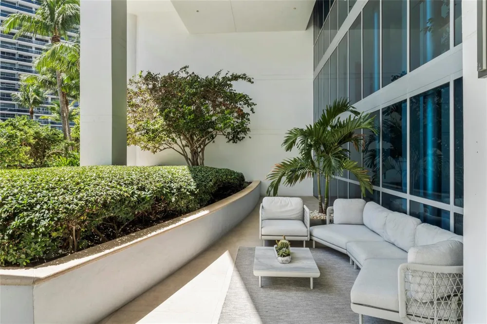 5959 COLLINS AVENUE #1203 Miami Beach, FL 33140