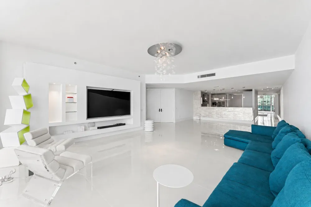 5959 COLLINS AVENUE #1203 Miami Beach, FL 33140