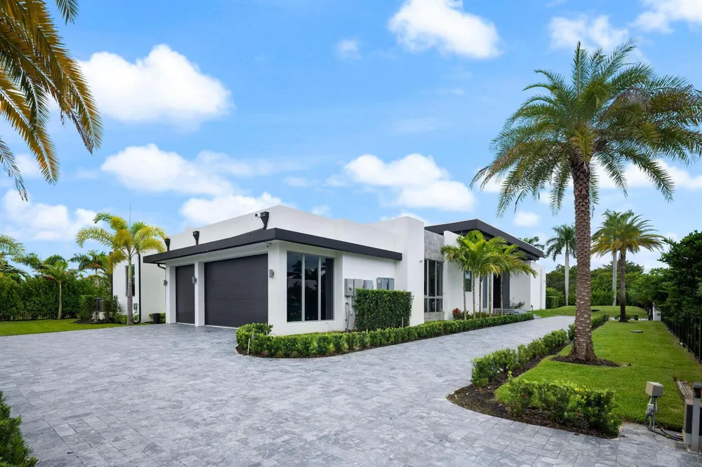 11780 NW 15TH STREET Plantation, FL 33323