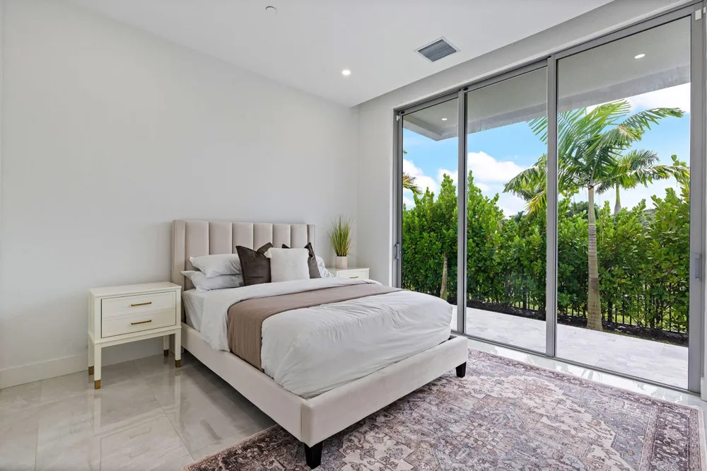 11780 NW 15TH STREET Plantation, FL 33323