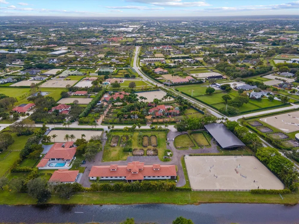 2984 Appaloosa Trail Wellington, FL 33414