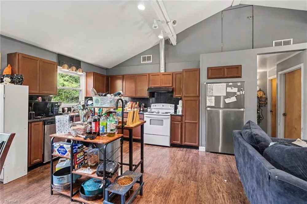 317 Lucinda Lane Kernersville, NC 27284