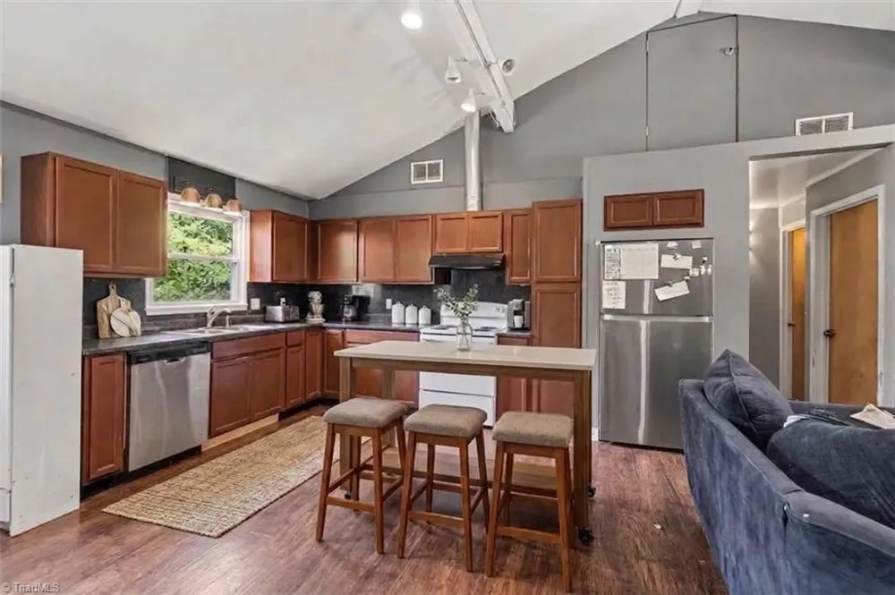 317 Lucinda Lane Kernersville, NC 27284