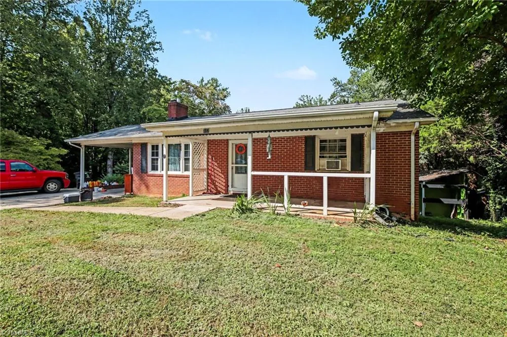 317 Lucinda Lane Kernersville, NC 27284