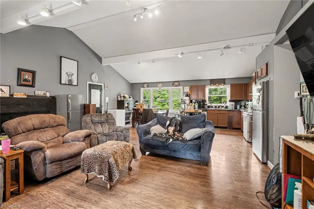 317 Lucinda Lane Kernersville, NC 27284