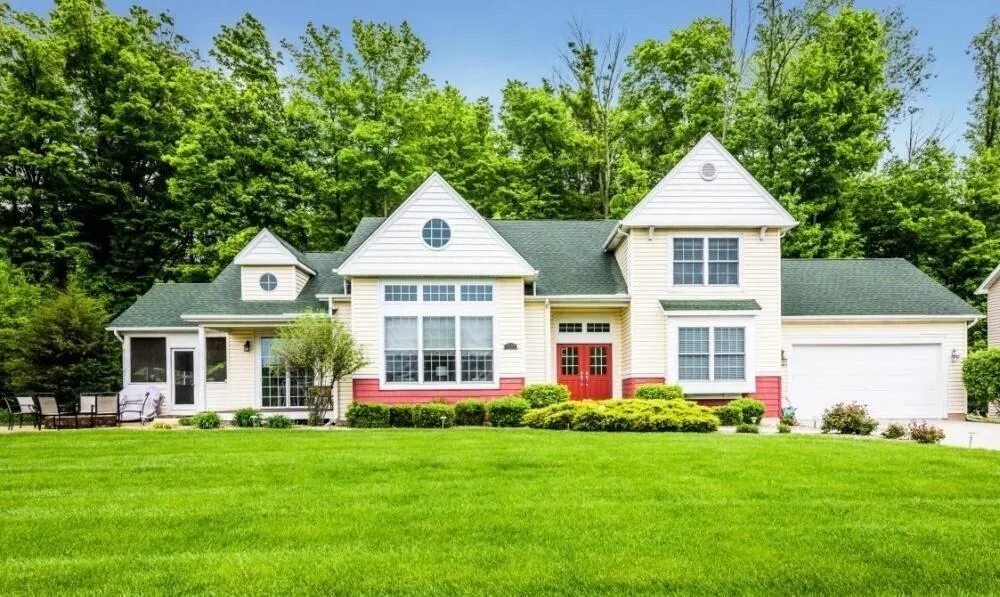 8589 Heron Court Watervliet Township, MI 49098