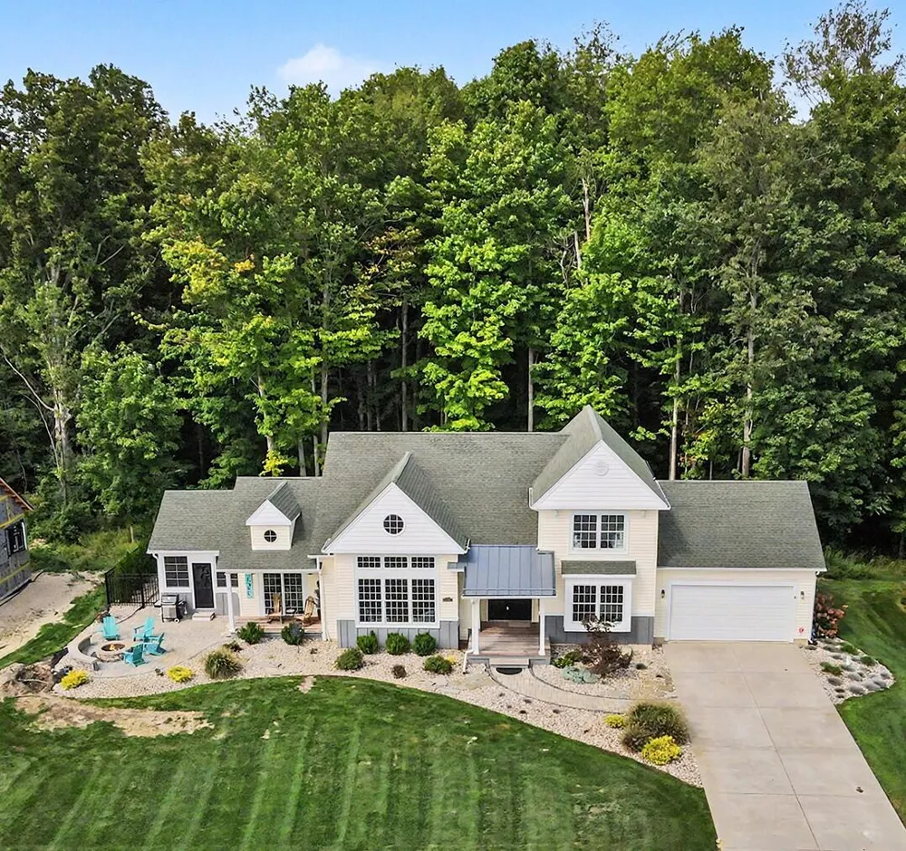 8589 Heron Court Watervliet Township, MI 49098