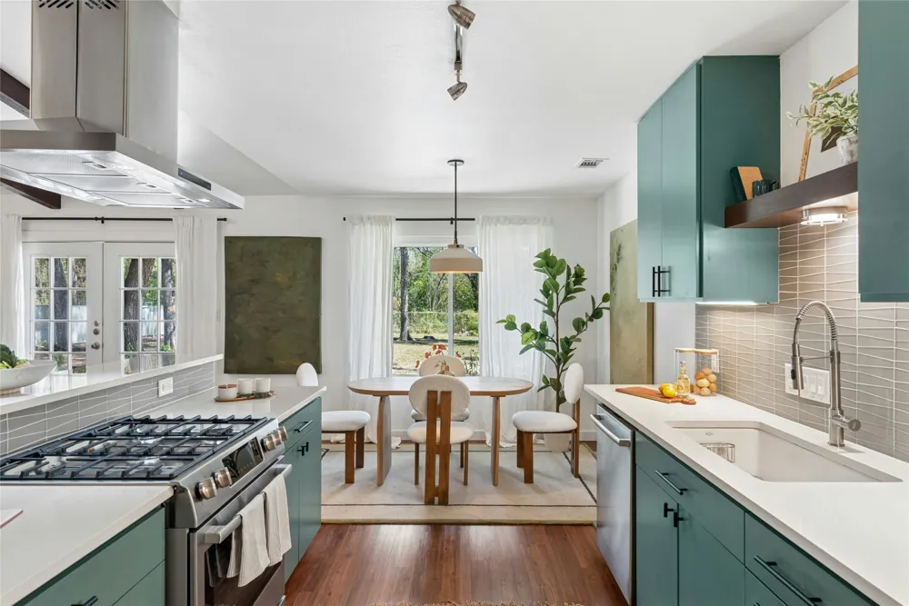 1904 Parkside Lane Austin, TX 78745