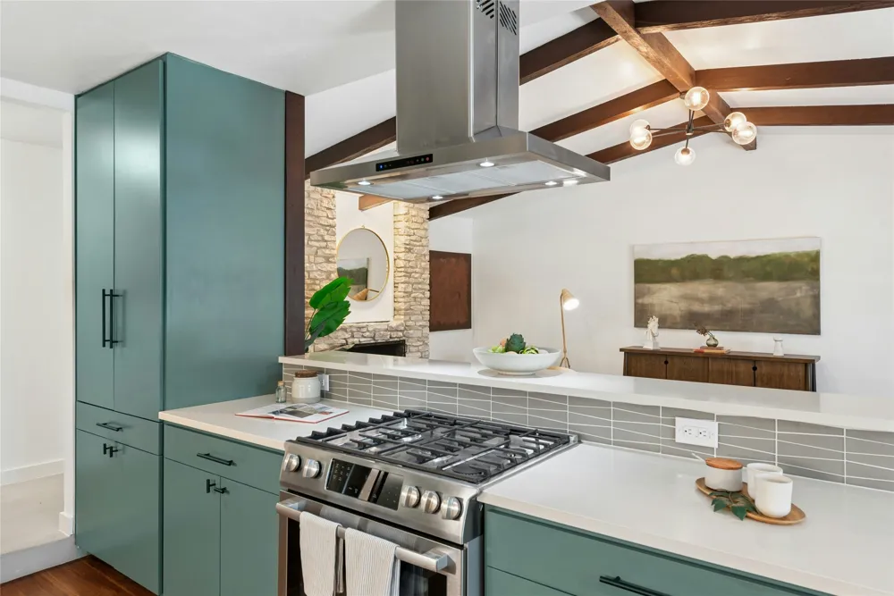 1904 Parkside Lane Austin, TX 78745