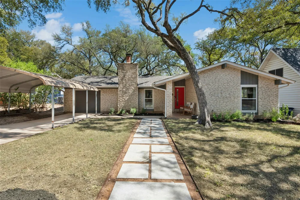 1904 Parkside Lane Austin, TX 78745