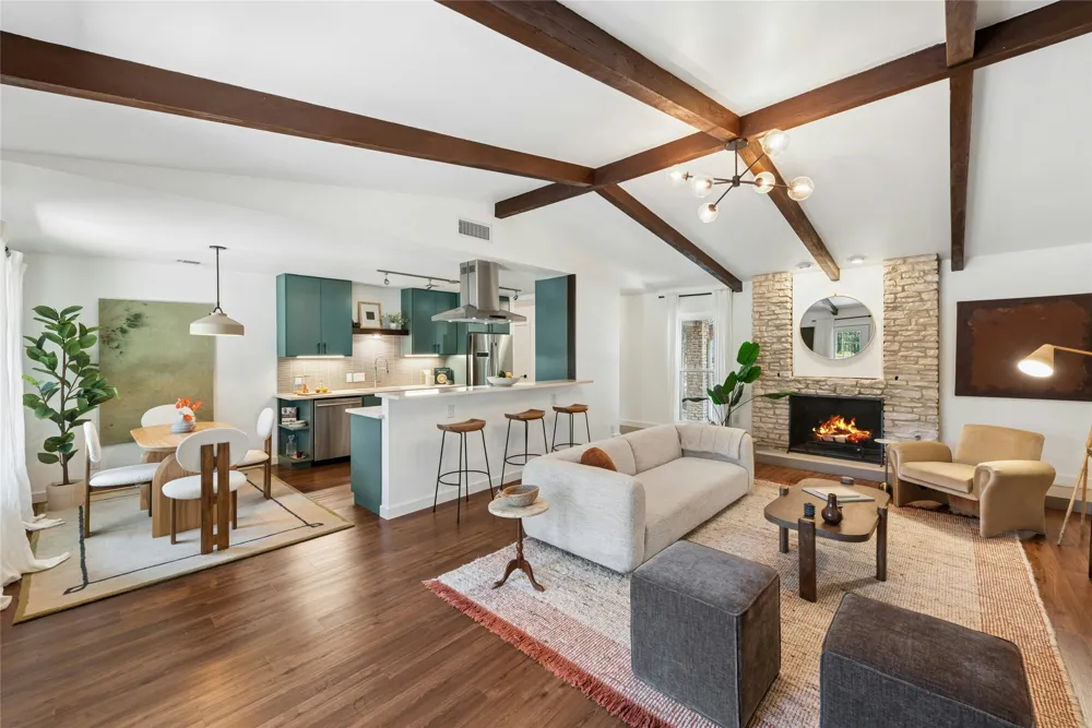 1904 Parkside Lane Austin, TX 78745