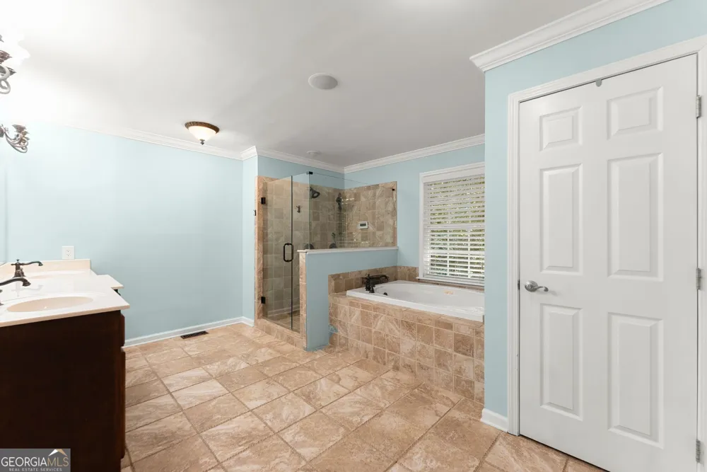 1479 Burns DR NE Gainesville, GA 30501