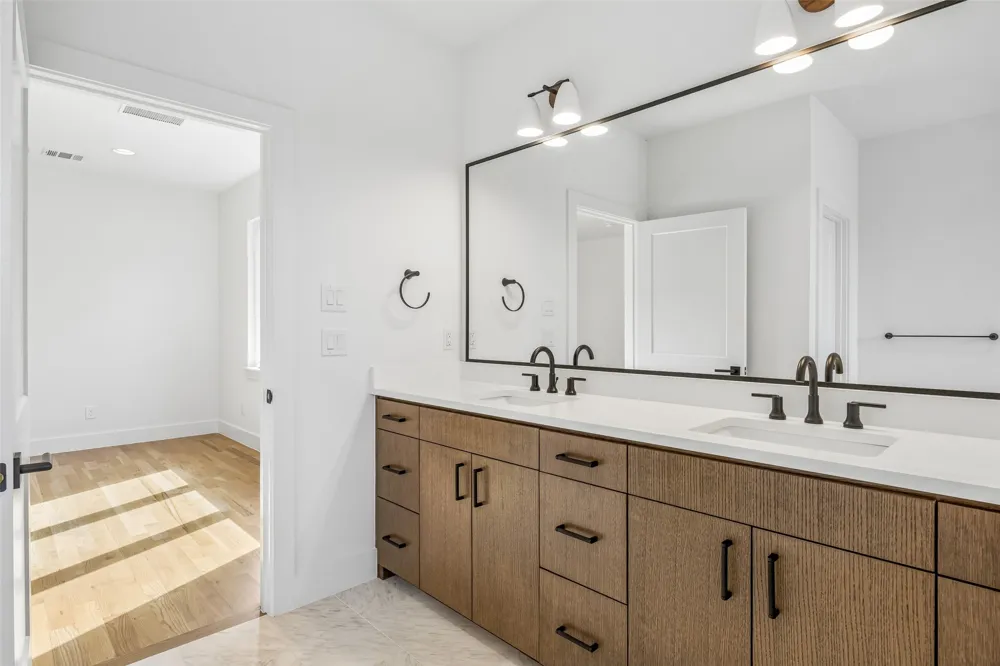 5514 Matalee Avenue Dallas, TX 75206