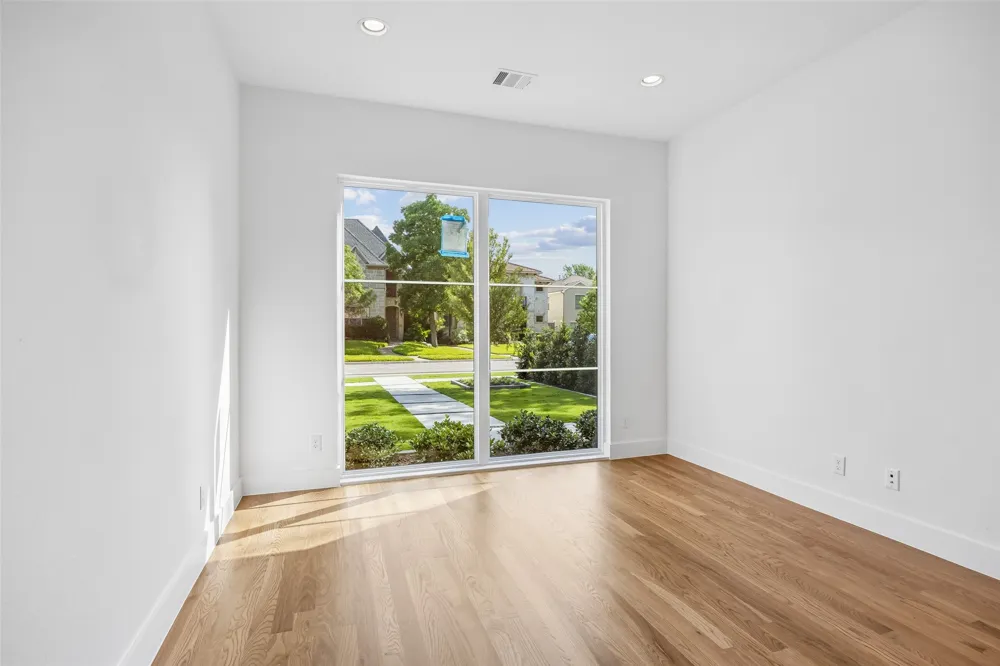 5514 Matalee Avenue Dallas, TX 75206