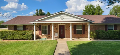 1321 Lakeview Drive