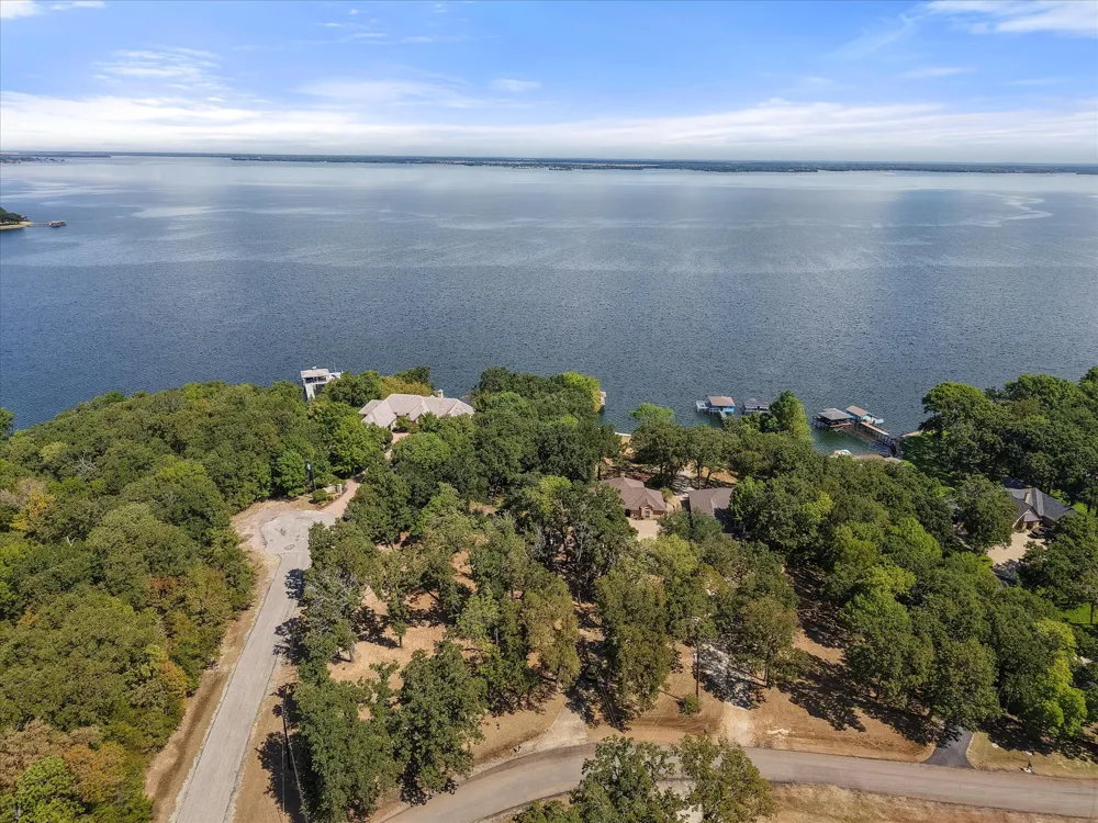215 Pelican Point Streetman, TX 75859