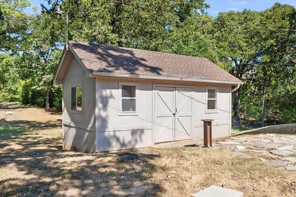 215 Pelican Point Streetman, TX 75859