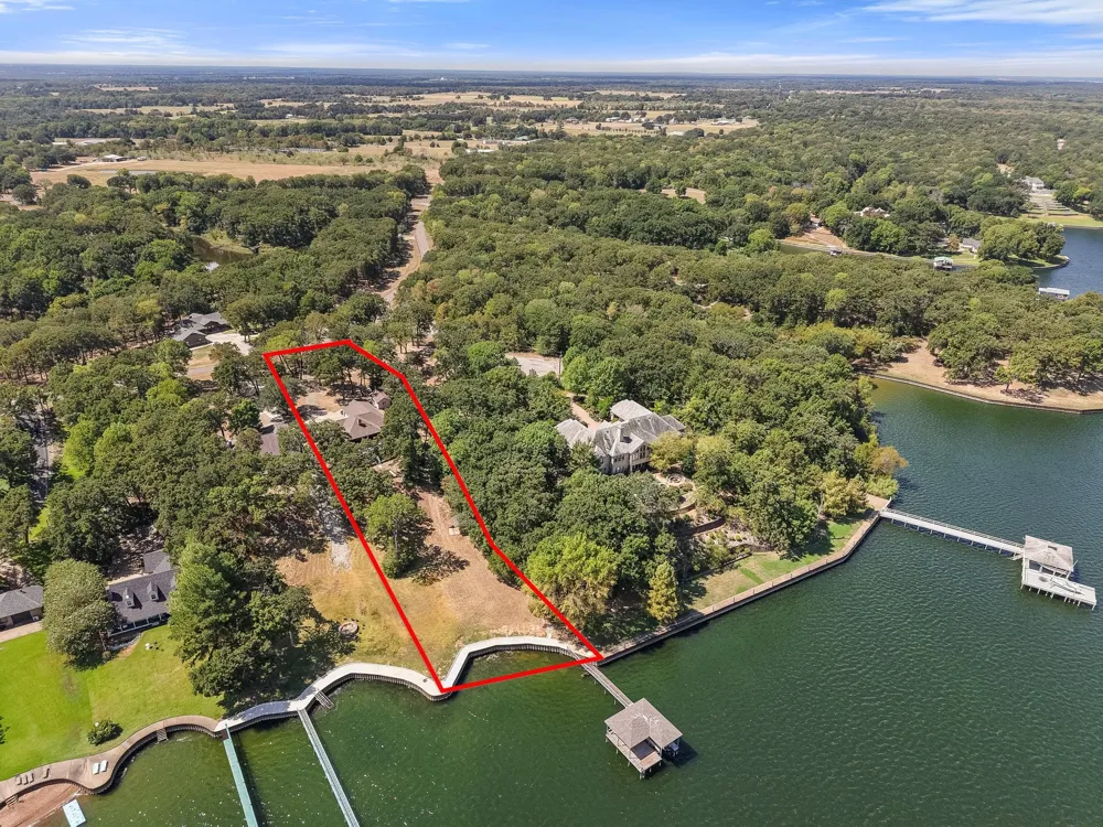 215 Pelican Point Streetman, TX 75859