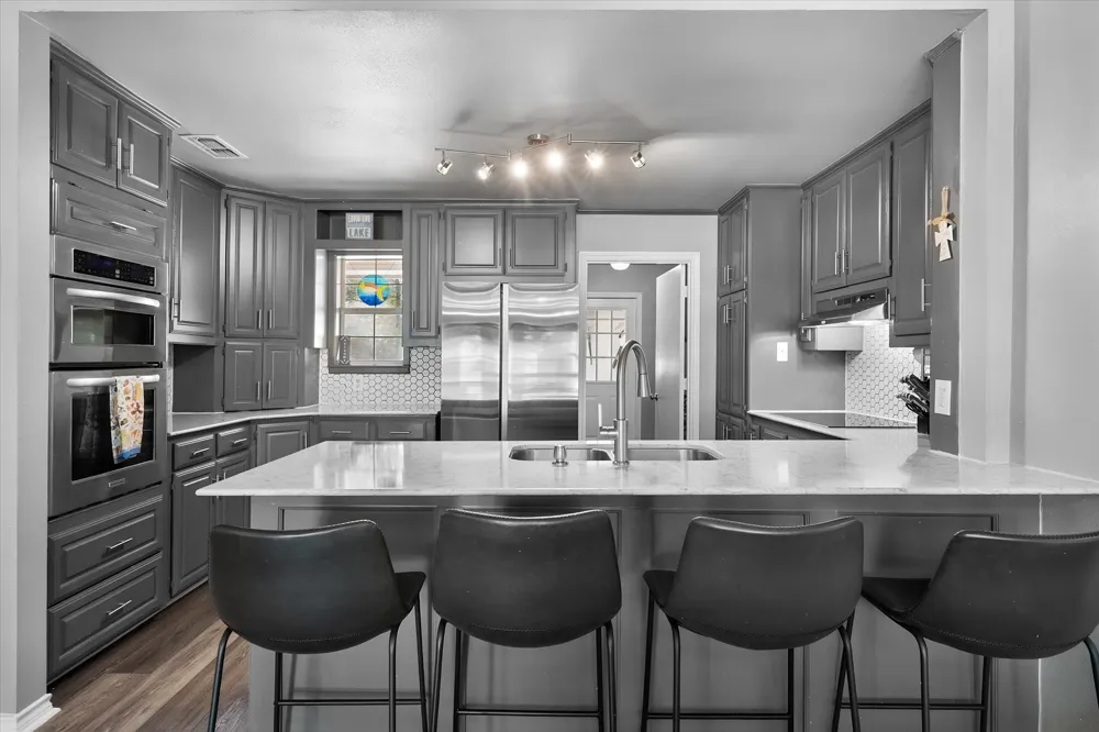 215 Pelican Point Streetman, TX 75859