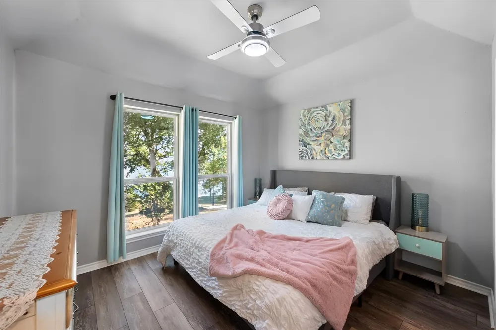 215 Pelican Point Streetman, TX 75859