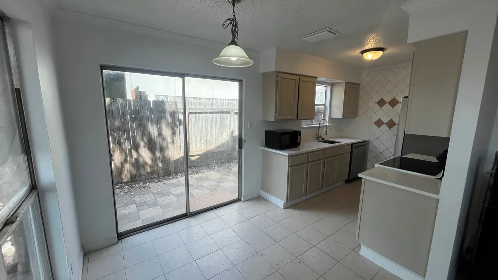 9515 Aberdeen Way #A Austin, TX 78753
