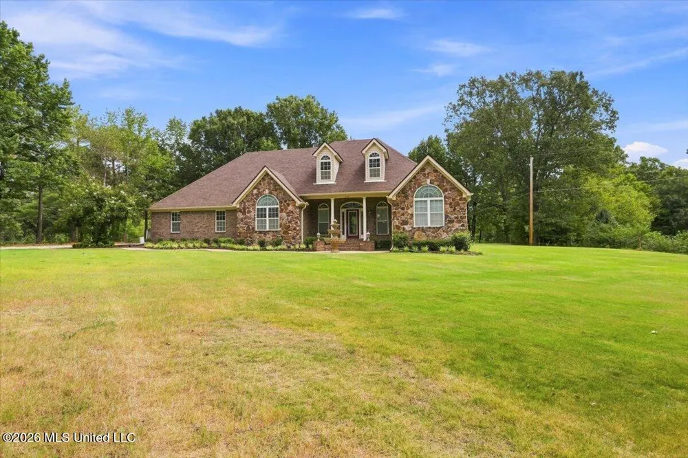 282 Douglas Road Hernando, MS 38632