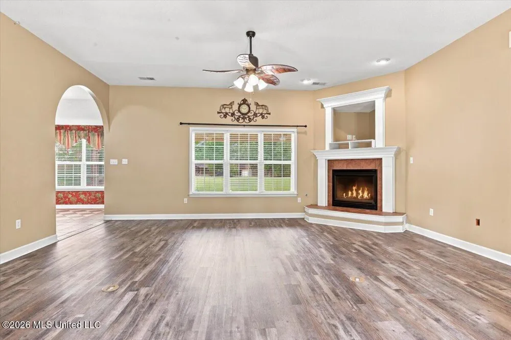 282 Douglas Road Hernando, MS 38632