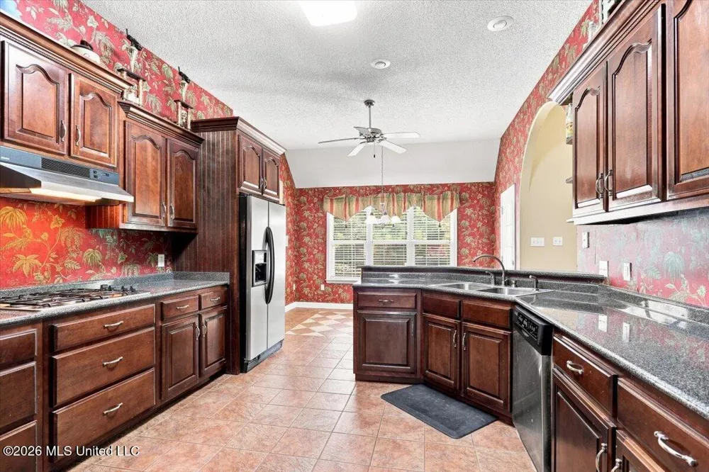 282 Douglas Road Hernando, MS 38632