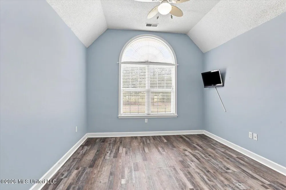282 Douglas Road Hernando, MS 38632