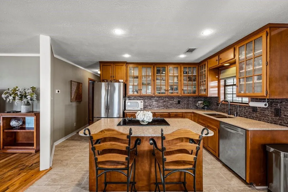 16610 Tern Road Jamaica Beach, TX 77554