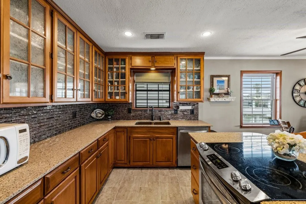 16610 Tern Road Jamaica Beach, TX 77554