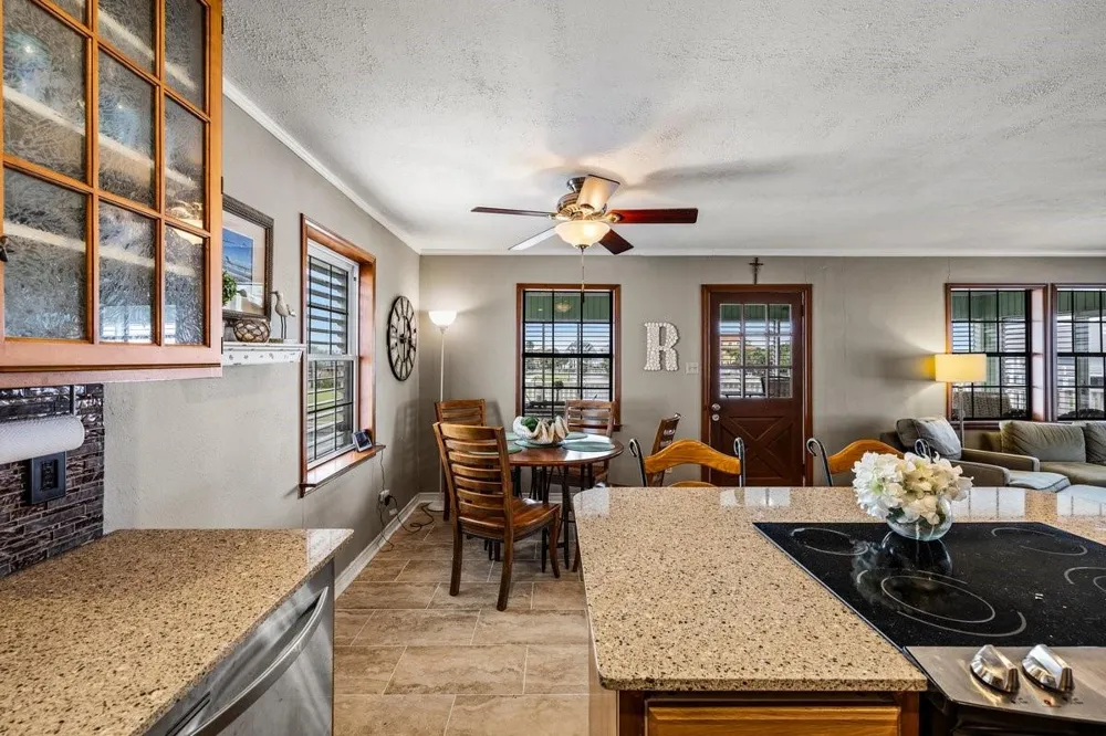 16610 Tern Road Jamaica Beach, TX 77554