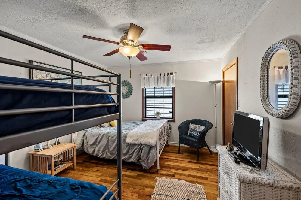 16610 Tern Road Jamaica Beach, TX 77554