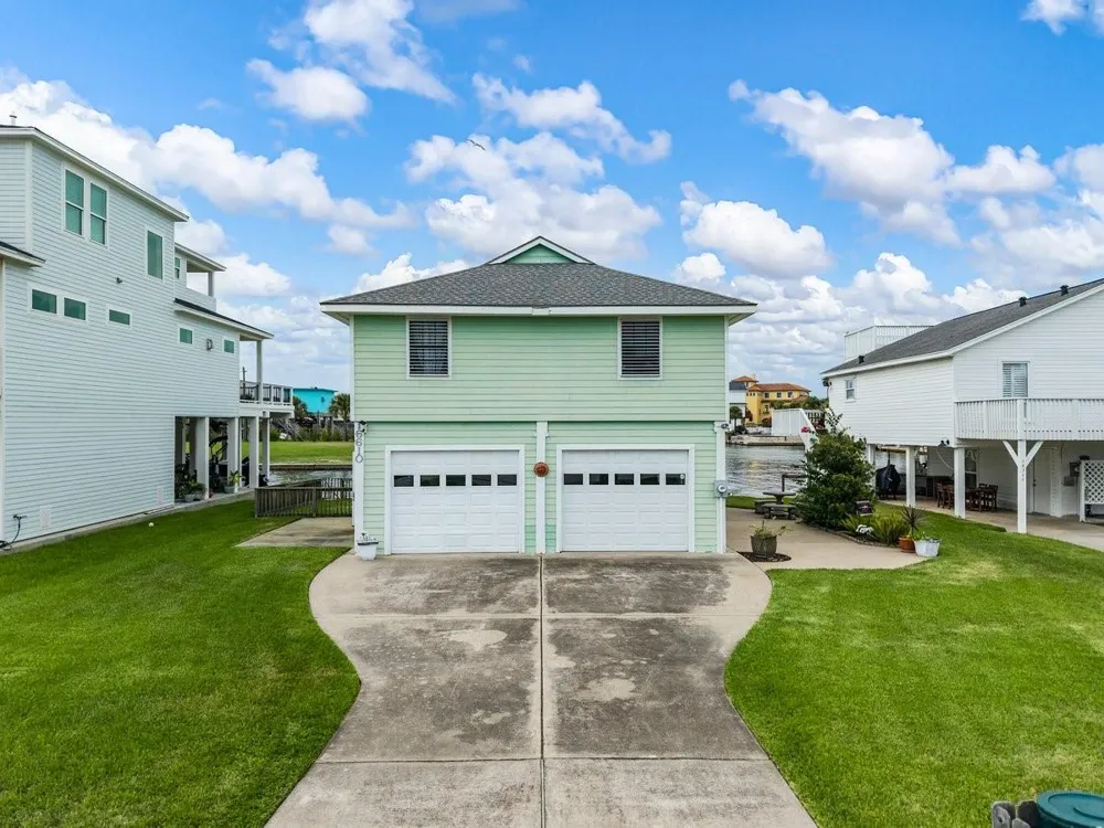 16610 Tern Road Jamaica Beach, TX 77554
