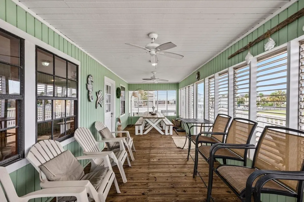 16610 Tern Road Jamaica Beach, TX 77554